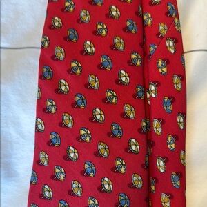 ⛱️Salvatore Ferragamo Red and Yellow Patterned Tie ⛱️